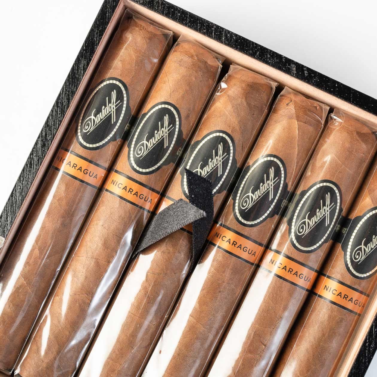 Davidoff Nicaragua Toro (12) - Image 2