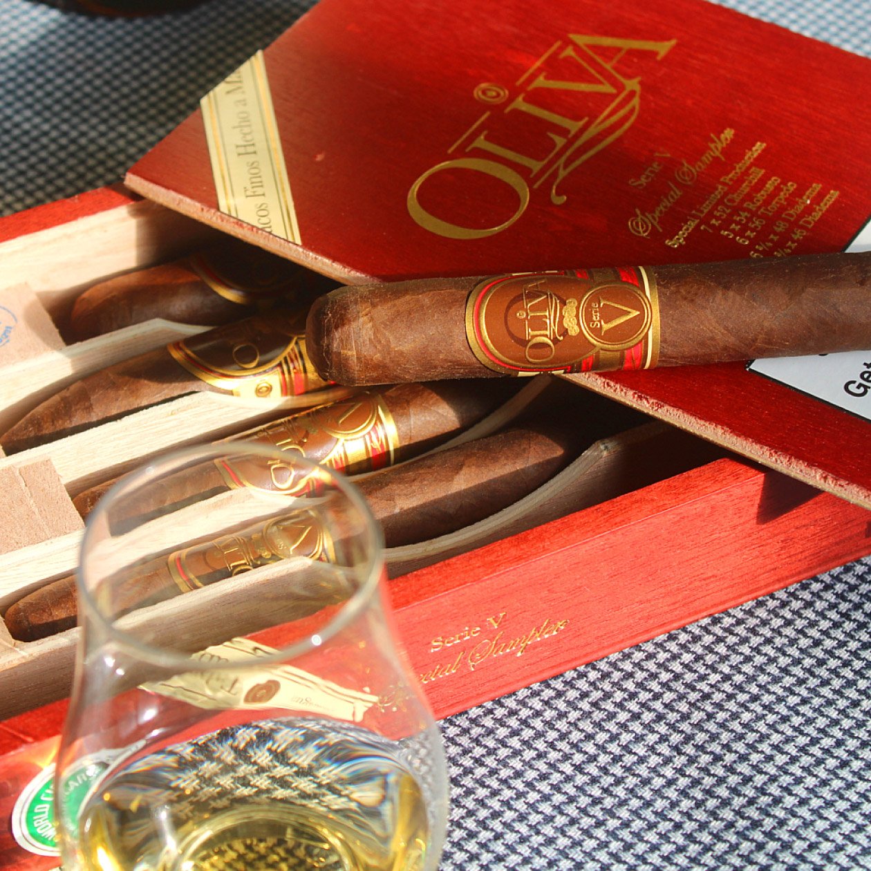 Oliva Serie V edi. Special Sampler Box (5) - Image 2